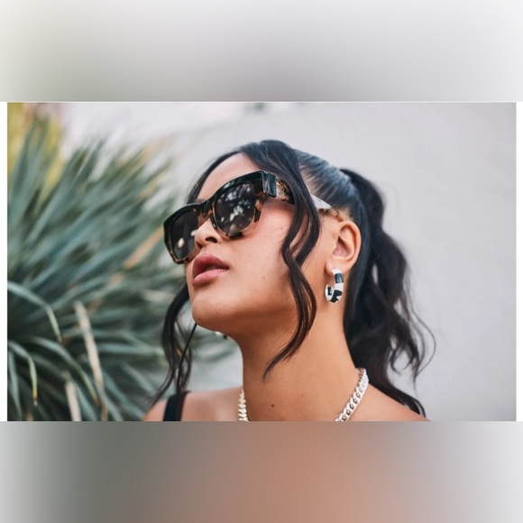 QUAY AUSTRALIA AFTER HOURS LUXE -BLKPNKTRT/SMKPOL - Picture 8 of 8